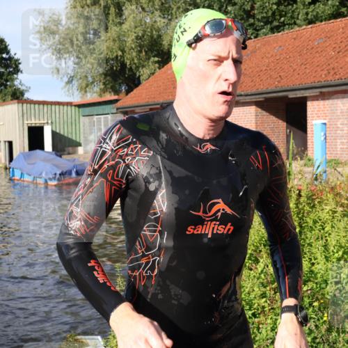 31.08.2025 - Elbe Triathlon Hamburg Luisa Fischer http://msf.ph/oto/8677341 31.08.2025 09:15:35 Schwimmen 486, 725 meine-sportfotos.de