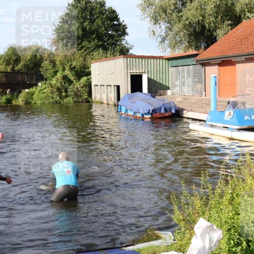 31.08.2025 - Elbe Triathlon Hamburg Luisa Fischer http://msf.ph/oto/8677355 31.08.2025 09:16:15 Schwimmen 678, 743 meine-sportfotos.de