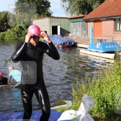31.08.2025 - Elbe Triathlon Hamburg Luisa Fischer http://msf.ph/oto/8677378 31.08.2025 09:16:32 Schwimmen 590, 599, 606 meine-sportfotos.de