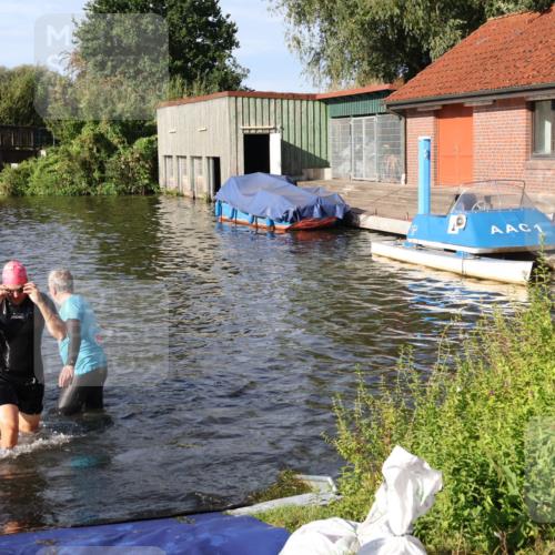 31.08.2025 - Elbe Triathlon Hamburg Luisa Fischer http://msf.ph/oto/8677388 31.08.2025 09:16:34 Schwimmen 590, 599, 606 meine-sportfotos.de