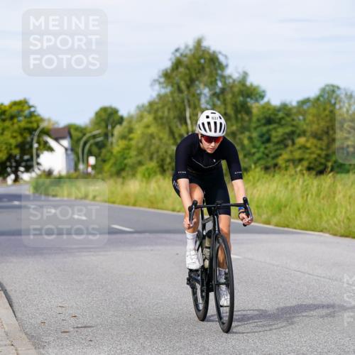31.08.2025 - Elbe Triathlon Hamburg Michael Burmester http://msf.ph/oto/8677479 31.08.2025 10:29:22 Radfahren 667, 711, 837, 1102, 1183, 1196 meine-sportfotos.de