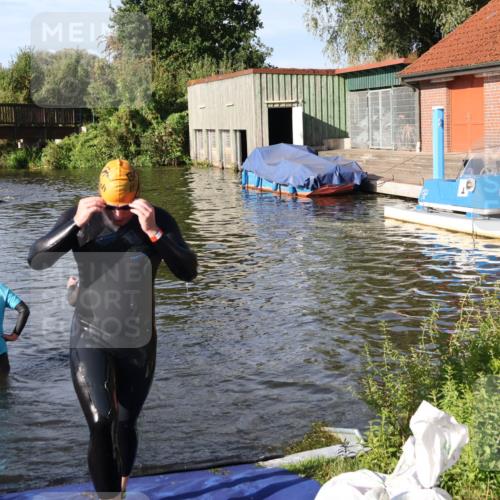 31.08.2025 - Elbe Triathlon Hamburg Luisa Fischer http://msf.ph/oto/8677495 31.08.2025 09:17:24 Schwimmen 609 meine-sportfotos.de