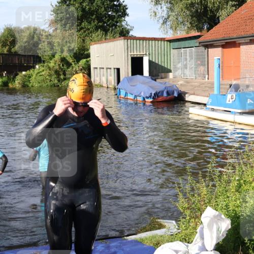 31.08.2025 - Elbe Triathlon Hamburg Luisa Fischer http://msf.ph/oto/8677498 31.08.2025 09:17:25 Schwimmen 609 meine-sportfotos.de