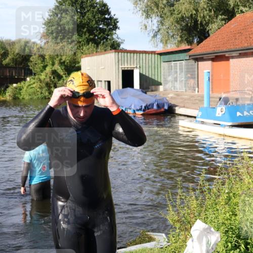 31.08.2025 - Elbe Triathlon Hamburg Luisa Fischer http://msf.ph/oto/8677500 31.08.2025 09:17:25 Schwimmen 609 meine-sportfotos.de