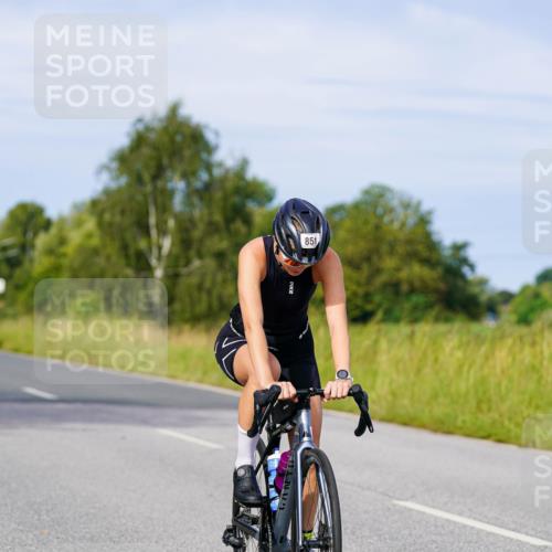 31.08.2025 - Elbe Triathlon Hamburg Michael Burmester http://msf.ph/oto/8677517 31.08.2025 10:29:39 Radfahren 851, 916 meine-sportfotos.de