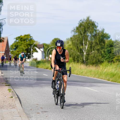 31.08.2025 - Elbe Triathlon Hamburg Michael Burmester http://msf.ph/oto/8677528 31.08.2025 10:29:49 Radfahren 775, 888, 894, 1017 meine-sportfotos.de