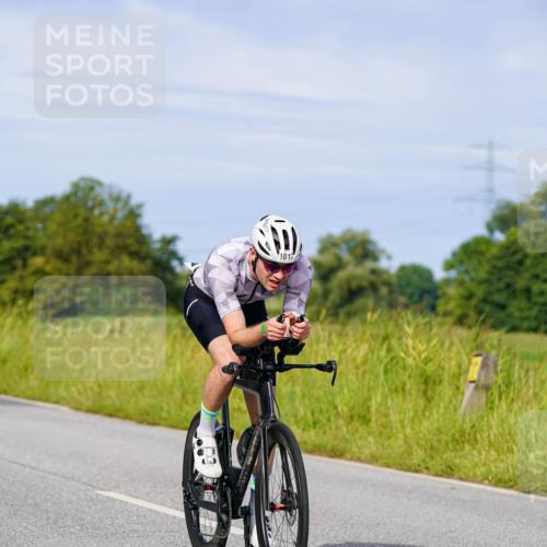 31.08.2025 - Elbe Triathlon Hamburg Michael Burmester http://msf.ph/oto/8677534 31.08.2025 10:29:50 Radfahren 775, 888, 894, 1017, 1155 meine-sportfotos.de