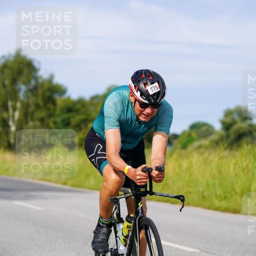 31.08.2025 - Elbe Triathlon Hamburg Michael Burmester http://msf.ph/oto/8677548 31.08.2025 10:29:53 Radfahren 606, 775, 870, 888, 894, 1011, 1017, 1155 meine-sportfotos.de