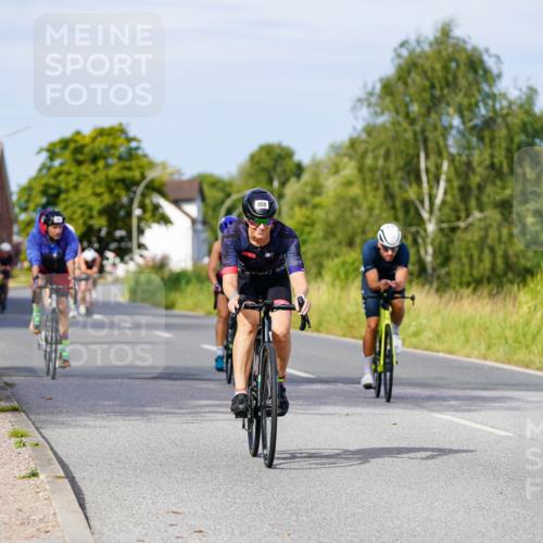 31.08.2025 - Elbe Triathlon Hamburg Michael Burmester http://msf.ph/oto/8677557 31.08.2025 10:29:55 Radfahren 606, 775, 870, 887, 888, 1011, 1155, 1180, 1202 meine-sportfotos.de