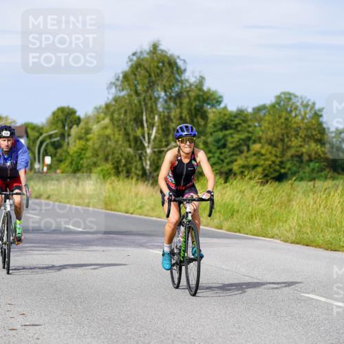31.08.2025 - Elbe Triathlon Hamburg Michael Burmester http://msf.ph/oto/8677564 31.08.2025 10:29:57 Radfahren 606, 870, 887, 888, 1011, 1155, 1180, 1202 meine-sportfotos.de