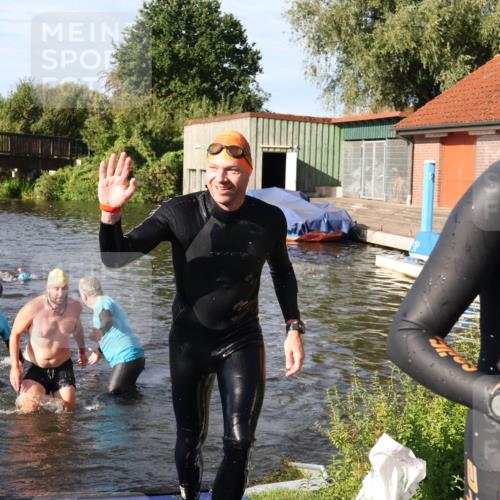 31.08.2025 - Elbe Triathlon Hamburg Luisa Fischer http://msf.ph/oto/8677572 31.08.2025 09:18:10 Schwimmen 413, 577, 617, 654, 723, 770 meine-sportfotos.de
