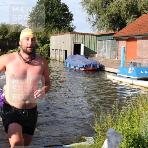31.08.2025 - Elbe Triathlon Hamburg Luisa Fischer http://msf.ph/oto/8677593 31.08.2025 09:18:14 Schwimmen 413, 577, 723, 756, 770 meine-sportfotos.de
