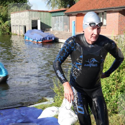 31.08.2025 - Elbe Triathlon Hamburg Luisa Fischer http://msf.ph/oto/8677617 31.08.2025 09:18:21 Schwimmen 413, 684, 756, 770 meine-sportfotos.de