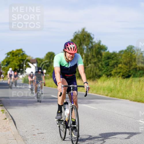31.08.2025 - Elbe Triathlon Hamburg Michael Burmester http://msf.ph/oto/8677633 31.08.2025 10:30:18 Radfahren 587, 745, 821, 845, 949, 1041, 1445 meine-sportfotos.de