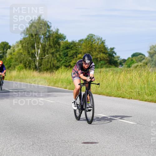 31.08.2025 - Elbe Triathlon Hamburg Michael Burmester http://msf.ph/oto/8677647 31.08.2025 10:30:21 Radfahren 587, 745, 821, 845, 949, 1140, 1227, 1445 meine-sportfotos.de