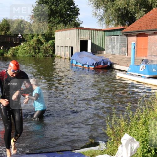 31.08.2025 - Elbe Triathlon Hamburg Luisa Fischer http://msf.ph/oto/8677648 31.08.2025 09:18:35 Schwimmen 570, 684, 719, 720 meine-sportfotos.de