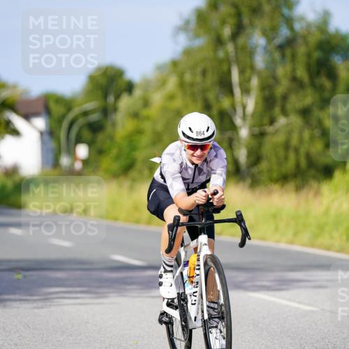 31.08.2025 - Elbe Triathlon Hamburg Michael Burmester http://msf.ph/oto/8677748 31.08.2025 10:30:57 Radfahren 864, 956 meine-sportfotos.de