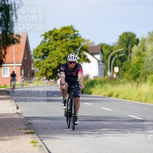 31.08.2025 - Elbe Triathlon Hamburg Michael Burmester http://msf.ph/oto/8677756 31.08.2025 10:31:05 Radfahren 1104 meine-sportfotos.de
