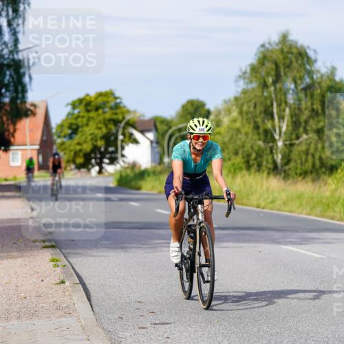 31.08.2025 - Elbe Triathlon Hamburg Michael Burmester http://msf.ph/oto/8677888 31.08.2025 10:31:56 Radfahren 886, 912, 1224 meine-sportfotos.de
