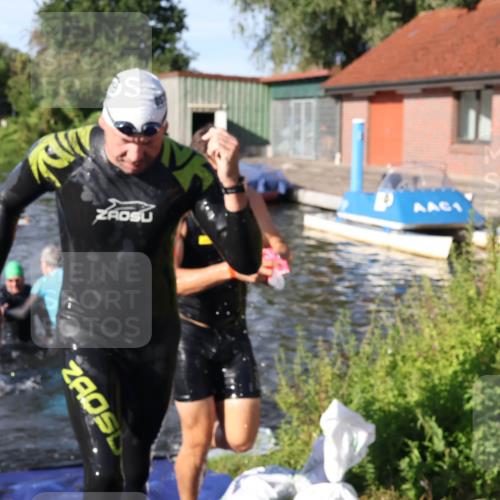 31.08.2025 - Elbe Triathlon Hamburg Luisa Fischer http://msf.ph/oto/8677900 31.08.2025 09:20:58 Schwimmen 607, 664, 708, 712 meine-sportfotos.de