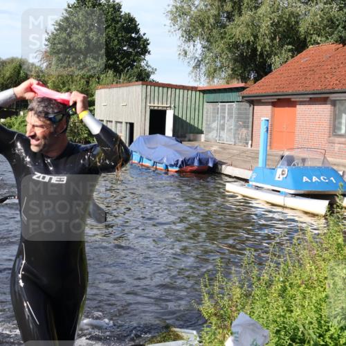 31.08.2025 - Elbe Triathlon Hamburg Luisa Fischer http://msf.ph/oto/8677917 31.08.2025 09:21:02 Schwimmen 607, 635, 664, 708, 712, 759 meine-sportfotos.de