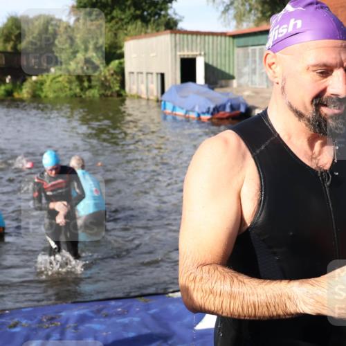 31.08.2025 - Elbe Triathlon Hamburg Luisa Fischer http://msf.ph/oto/8677931 31.08.2025 09:21:10 Schwimmen 635, 682, 693, 717, 726, 759 meine-sportfotos.de