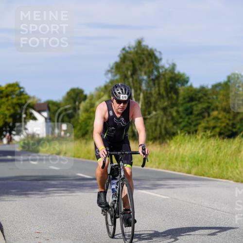 31.08.2025 - Elbe Triathlon Hamburg Michael Burmester http://msf.ph/oto/8677936 31.08.2025 10:32:09 Radfahren 679, 787, 938, 1032, 1144 meine-sportfotos.de
