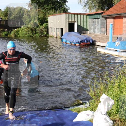 31.08.2025 - Elbe Triathlon Hamburg Luisa Fischer http://msf.ph/oto/8677937 31.08.2025 09:21:12 Schwimmen 635, 682, 693, 717, 726, 759 meine-sportfotos.de