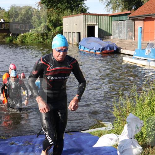 31.08.2025 - Elbe Triathlon Hamburg Luisa Fischer http://msf.ph/oto/8677944 31.08.2025 09:21:13 Schwimmen 635, 682, 693, 717, 726, 759 meine-sportfotos.de
