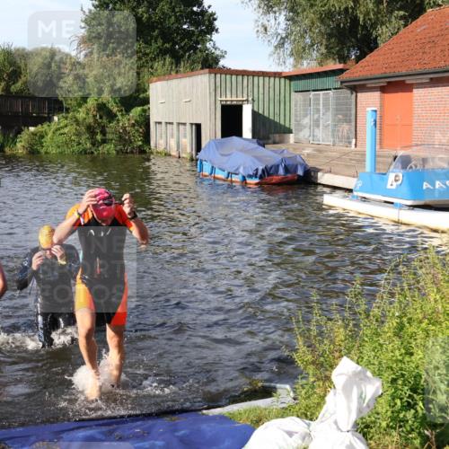 31.08.2025 - Elbe Triathlon Hamburg Luisa Fischer http://msf.ph/oto/8677956 31.08.2025 09:21:16 Schwimmen 682, 693, 717, 726, 742, 759 meine-sportfotos.de