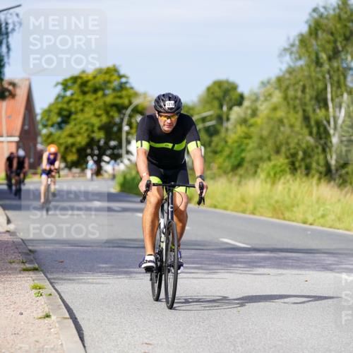 31.08.2025 - Elbe Triathlon Hamburg Michael Burmester http://msf.ph/oto/8677981 31.08.2025 10:32:21 Radfahren 732, 919, 1213 meine-sportfotos.de
