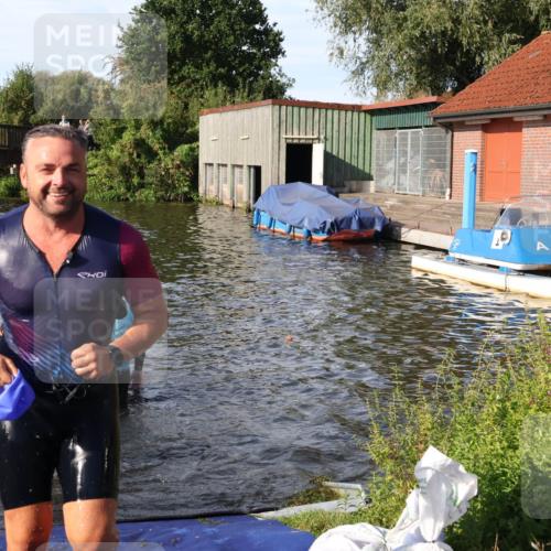 31.08.2025 - Elbe Triathlon Hamburg Luisa Fischer http://msf.ph/oto/8678020 31.08.2025 09:22:00 Schwimmen 612, 696, 752 meine-sportfotos.de