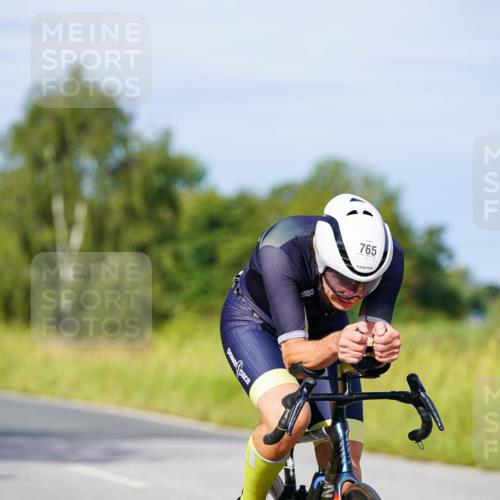 31.08.2025 - Elbe Triathlon Hamburg Michael Burmester http://msf.ph/oto/8678028 31.08.2025 10:32:33 Radfahren 811, 896, 932, 1168, 1185, 1226, 1240 meine-sportfotos.de
