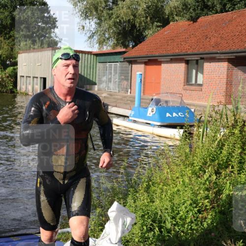 31.08.2025 - Elbe Triathlon Hamburg Luisa Fischer http://msf.ph/oto/8678032 31.08.2025 09:22:03 Schwimmen 612, 696, 752 meine-sportfotos.de
