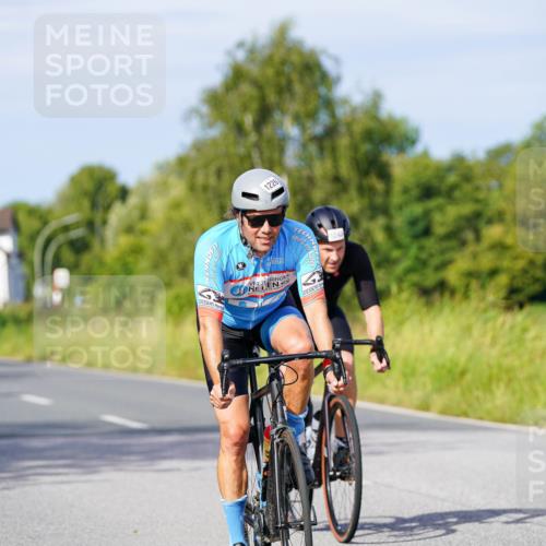 31.08.2025 - Elbe Triathlon Hamburg Michael Burmester http://msf.ph/oto/8678052 31.08.2025 10:32:38 Radfahren 786, 896, 932, 1168, 1174, 1185, 1226, 1240 meine-sportfotos.de