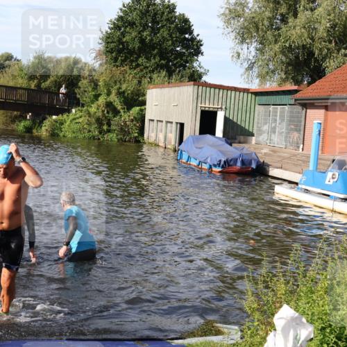 31.08.2025 - Elbe Triathlon Hamburg Luisa Fischer http://msf.ph/oto/8678082 31.08.2025 09:22:36 Schwimmen 710, 727, 766 meine-sportfotos.de