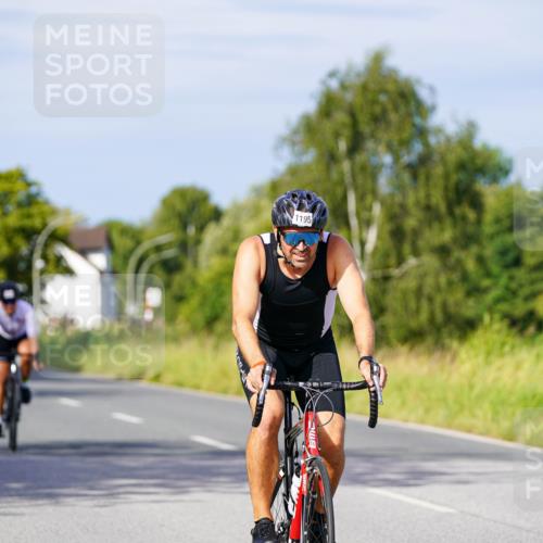 31.08.2025 - Elbe Triathlon Hamburg Michael Burmester http://msf.ph/oto/8678095 31.08.2025 10:32:50 Radfahren 804, 1195 meine-sportfotos.de