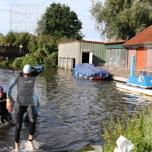 31.08.2025 - Elbe Triathlon Hamburg Luisa Fischer http://msf.ph/oto/8678179 31.08.2025 09:23:07 Schwimmen 739, 744, 768 meine-sportfotos.de
