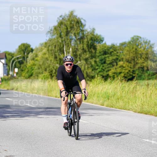 31.08.2025 - Elbe Triathlon Hamburg Michael Burmester http://msf.ph/oto/8678180 31.08.2025 10:33:20 Radfahren 908, 944, 1119, 1157, 1177, 1191 meine-sportfotos.de