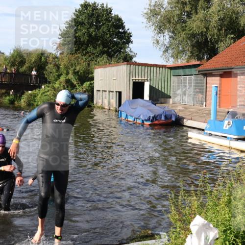 31.08.2025 - Elbe Triathlon Hamburg Luisa Fischer http://msf.ph/oto/8678182 31.08.2025 09:23:08 Schwimmen 739, 744, 768 meine-sportfotos.de