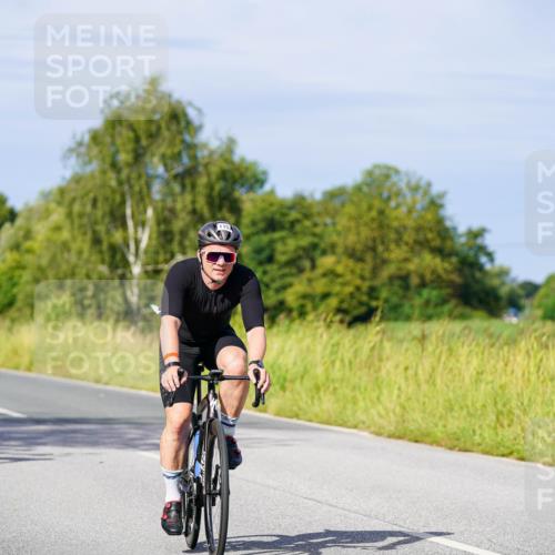 31.08.2025 - Elbe Triathlon Hamburg Michael Burmester http://msf.ph/oto/8678183 31.08.2025 10:33:21 Radfahren 826, 908, 944, 1119, 1157, 1177, 1191 meine-sportfotos.de