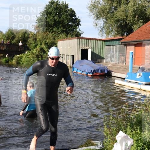 31.08.2025 - Elbe Triathlon Hamburg Luisa Fischer http://msf.ph/oto/8678189 31.08.2025 09:23:09 Schwimmen 739, 744, 768 meine-sportfotos.de