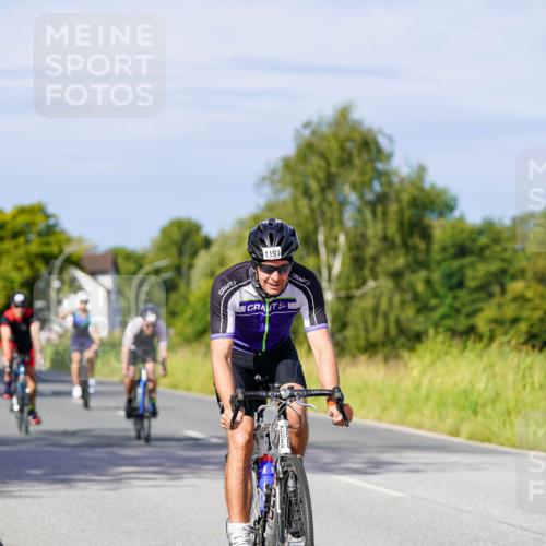 31.08.2025 - Elbe Triathlon Hamburg Michael Burmester http://msf.ph/oto/8678191 31.08.2025 10:33:22 Radfahren 826, 908, 944, 1119, 1157, 1177, 1191 meine-sportfotos.de