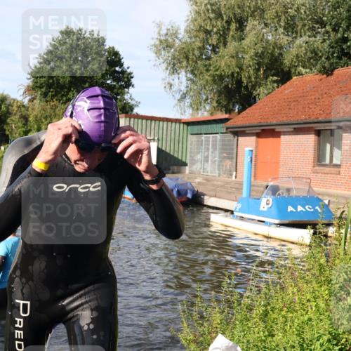 31.08.2025 - Elbe Triathlon Hamburg Luisa Fischer http://msf.ph/oto/8678204 31.08.2025 09:23:12 Schwimmen 739, 744, 768 meine-sportfotos.de