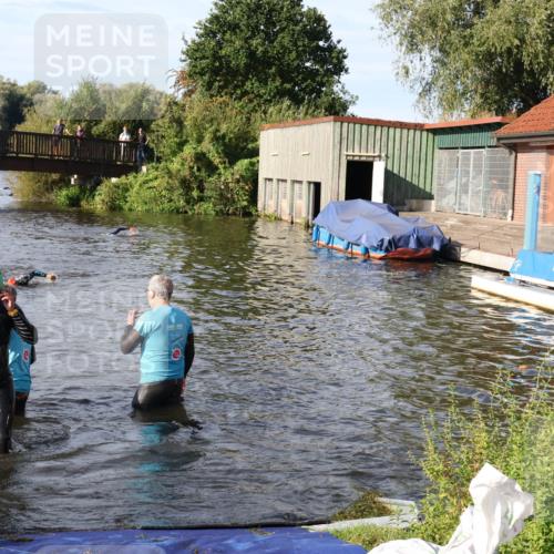 31.08.2025 - Elbe Triathlon Hamburg Luisa Fischer http://msf.ph/oto/8678211 31.08.2025 09:23:13 Schwimmen 739, 744, 768 meine-sportfotos.de