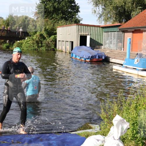 31.08.2025 - Elbe Triathlon Hamburg Luisa Fischer http://msf.ph/oto/8678221 31.08.2025 09:23:16 Schwimmen 744 meine-sportfotos.de