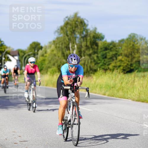 31.08.2025 - Elbe Triathlon Hamburg Michael Burmester http://msf.ph/oto/8678223 31.08.2025 10:33:27 Radfahren 826, 838, 850, 859, 908, 944, 1119, 1177, 1235, 1241 meine-sportfotos.de