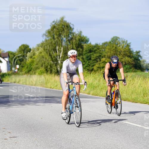 31.08.2025 - Elbe Triathlon Hamburg Michael Burmester http://msf.ph/oto/8678243 31.08.2025 10:33:30 Radfahren 826, 838, 850, 859, 908, 1211, 1235, 1241 meine-sportfotos.de