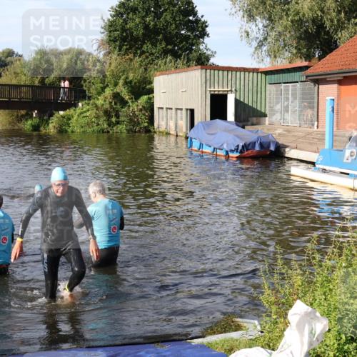 31.08.2025 - Elbe Triathlon Hamburg Luisa Fischer http://msf.ph/oto/8678252 31.08.2025 09:23:53 Schwimmen 701, 775 meine-sportfotos.de