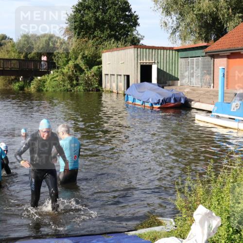 31.08.2025 - Elbe Triathlon Hamburg Luisa Fischer http://msf.ph/oto/8678255 31.08.2025 09:23:53 Schwimmen 701, 775 meine-sportfotos.de